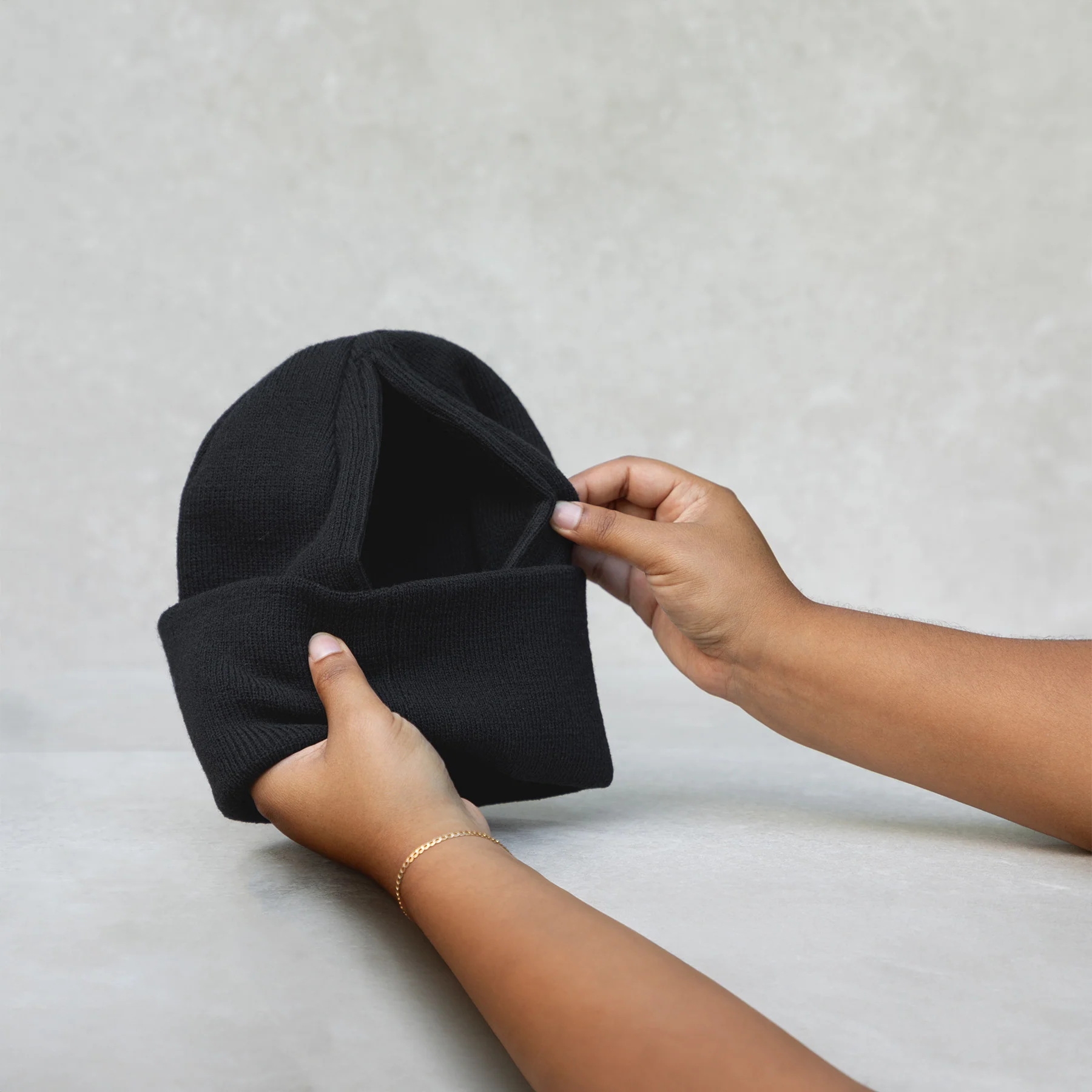 Winter Knit Beanie - US - Image 7